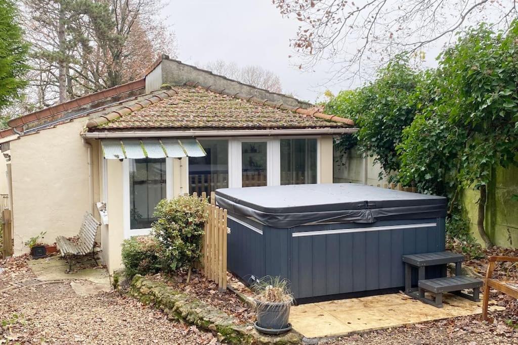 Holiday home Maison Avec Jardin Et Jacuzzi Proche Polytechnique Palaiseau